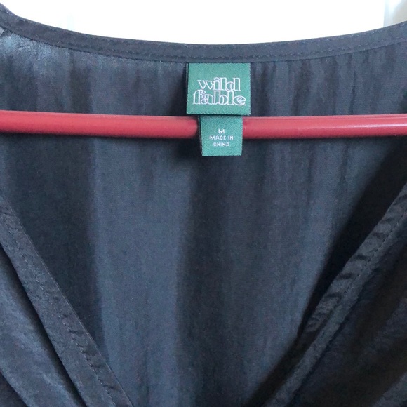 Black long sleeve crop top - Picture 2 of 4